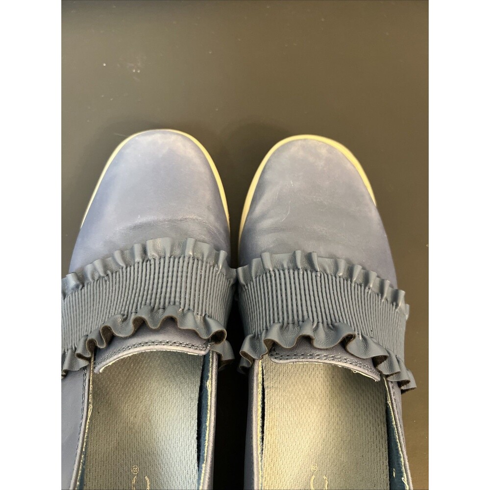 Earth Origins Ellis Shoes Womens Blue Leather Ruffle Casual‎ Comfort Slip On 7.5 - Picture 9 of 10